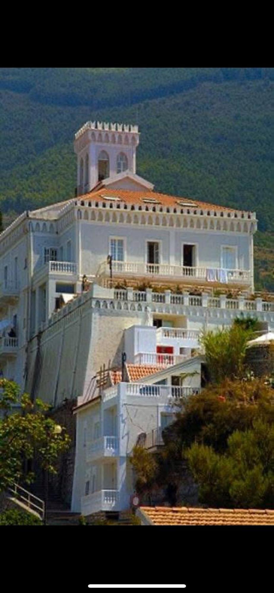 Appartamento nel fabbricato denominato Il Castello Praia a Mare Esterno foto